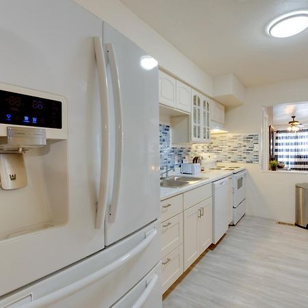 Breezy Fresno Home - Near Airport And Downtown Buitenkant foto