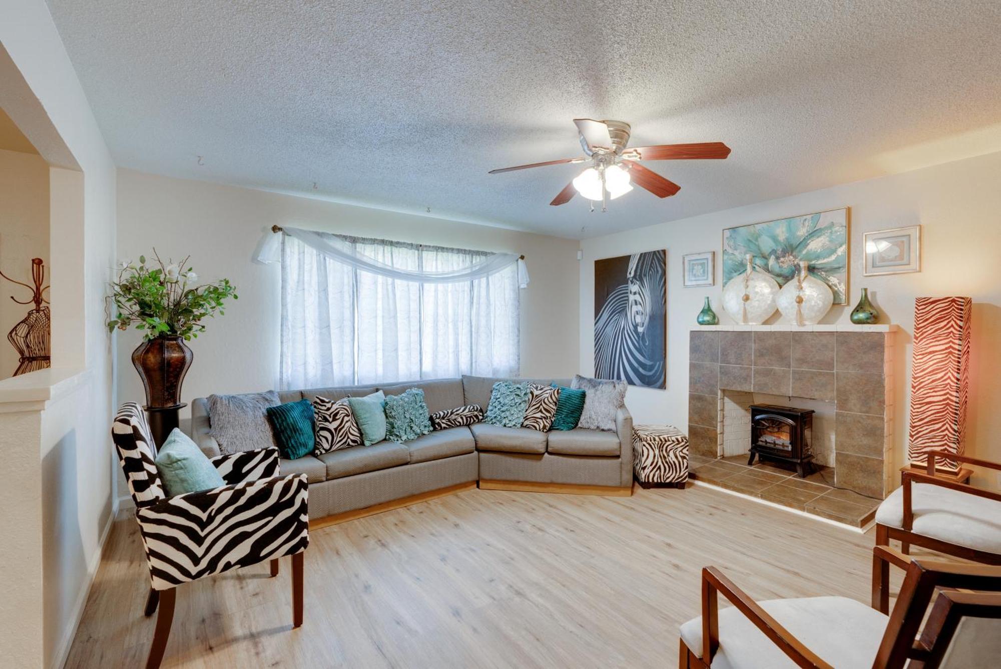 Breezy Fresno Home - Near Airport And Downtown Buitenkant foto