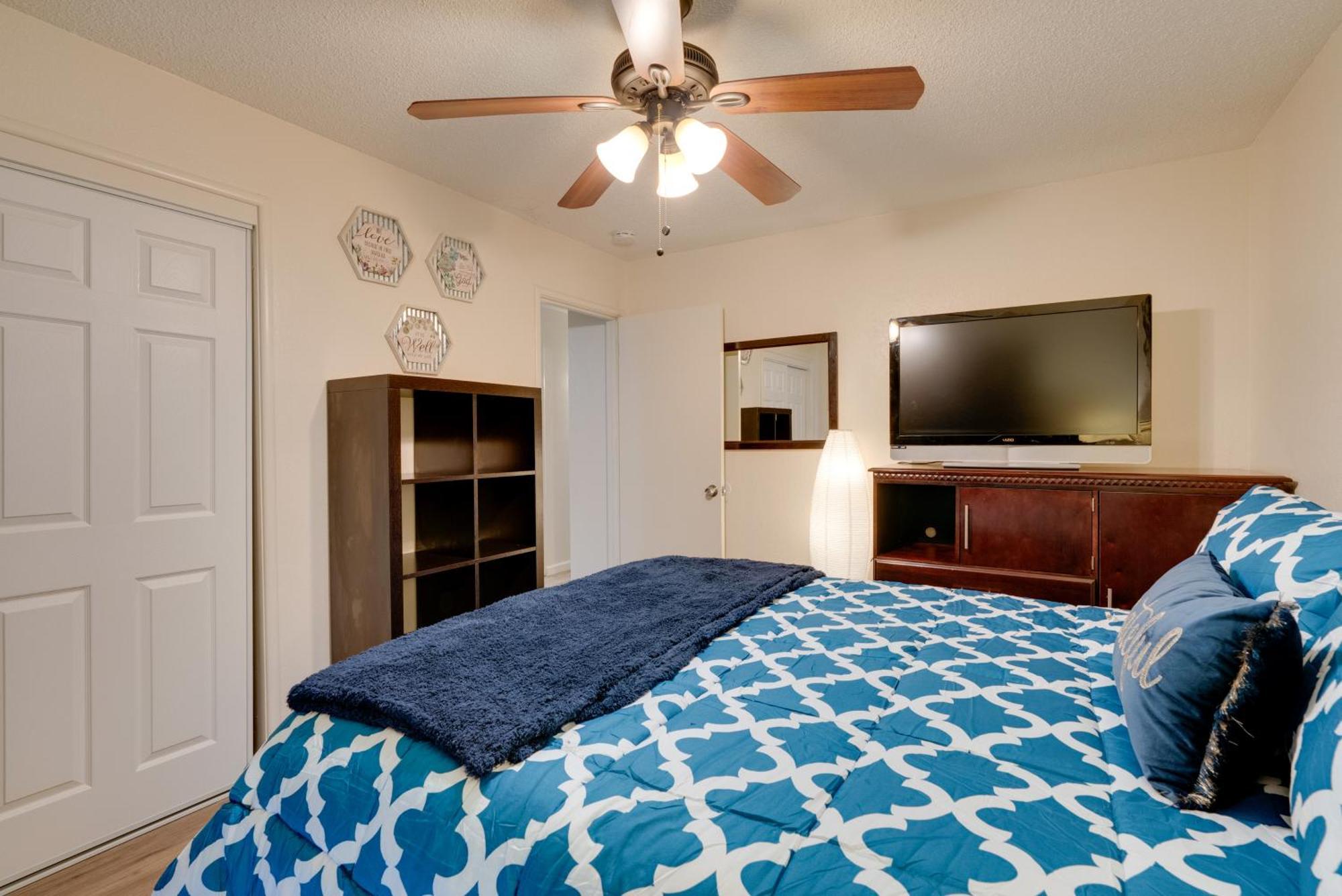 Breezy Fresno Home - Near Airport And Downtown Buitenkant foto